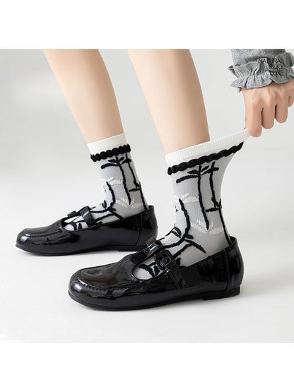 Rufia - Black and White Tones Floral Pattern Crew Socks