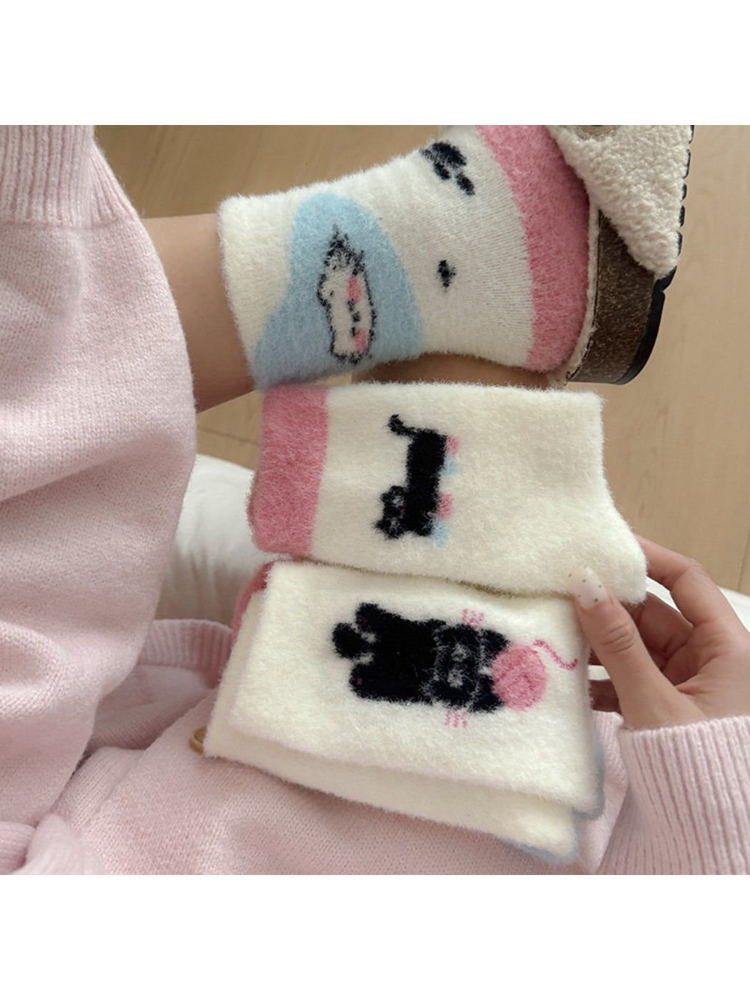 Rufia – Cozy Cat Pattern Crew Socks