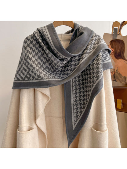 Scarvii - Houndstooth Contrast Border Triangle Scarf