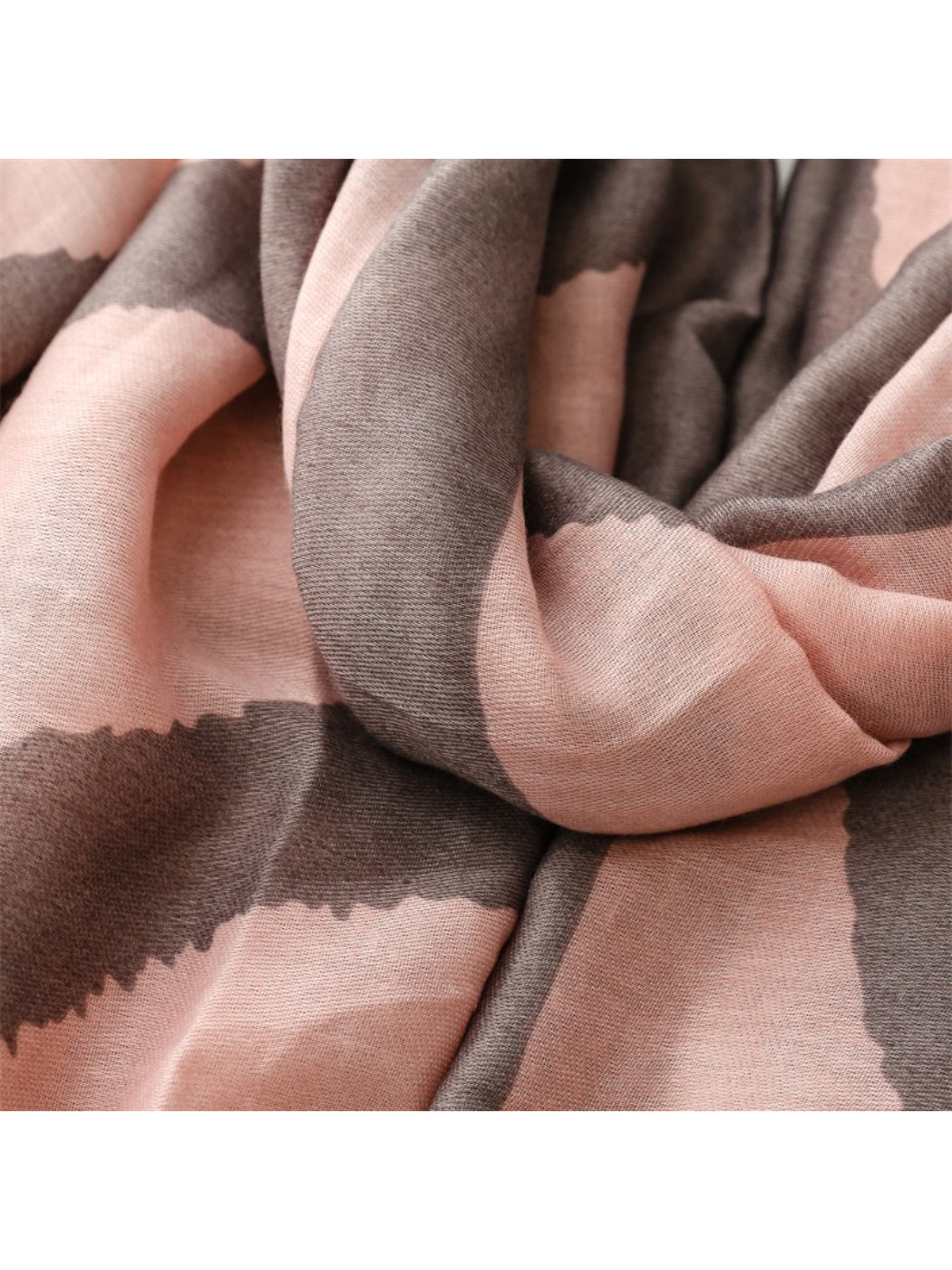 Scarvii - Modern Stripe Print Tassel Scarf