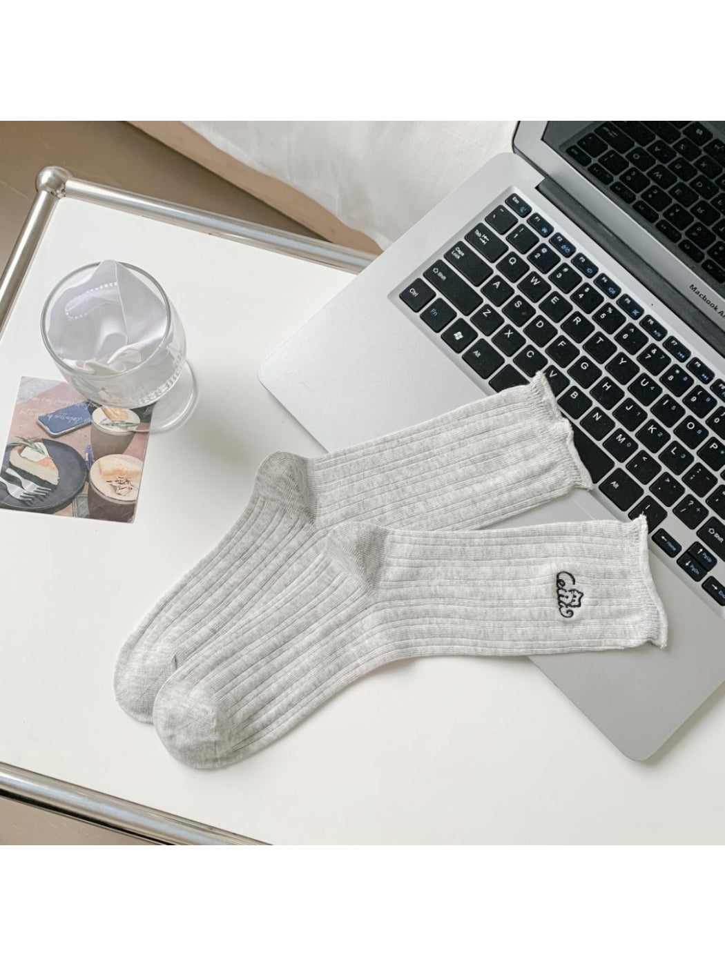 Rufia - Cute Cat Icon Ribbed Crew Socks