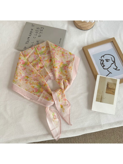 Scarvii - Lightweight Floral Print Diamond-shaped Scarf