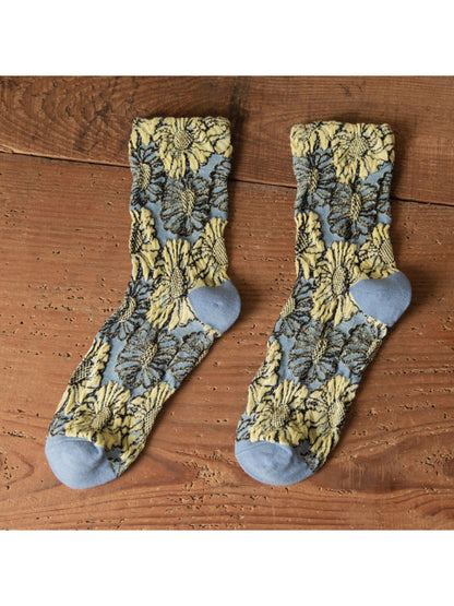 Rufia Textured Bloom Pattern Crew Socks product image 7