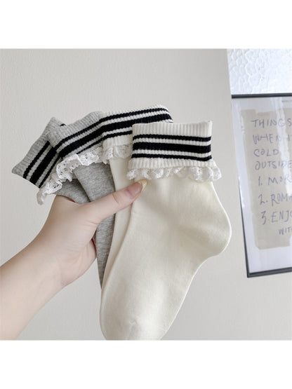 Rufia - Lace Trim Striped Cuff Crew Socks