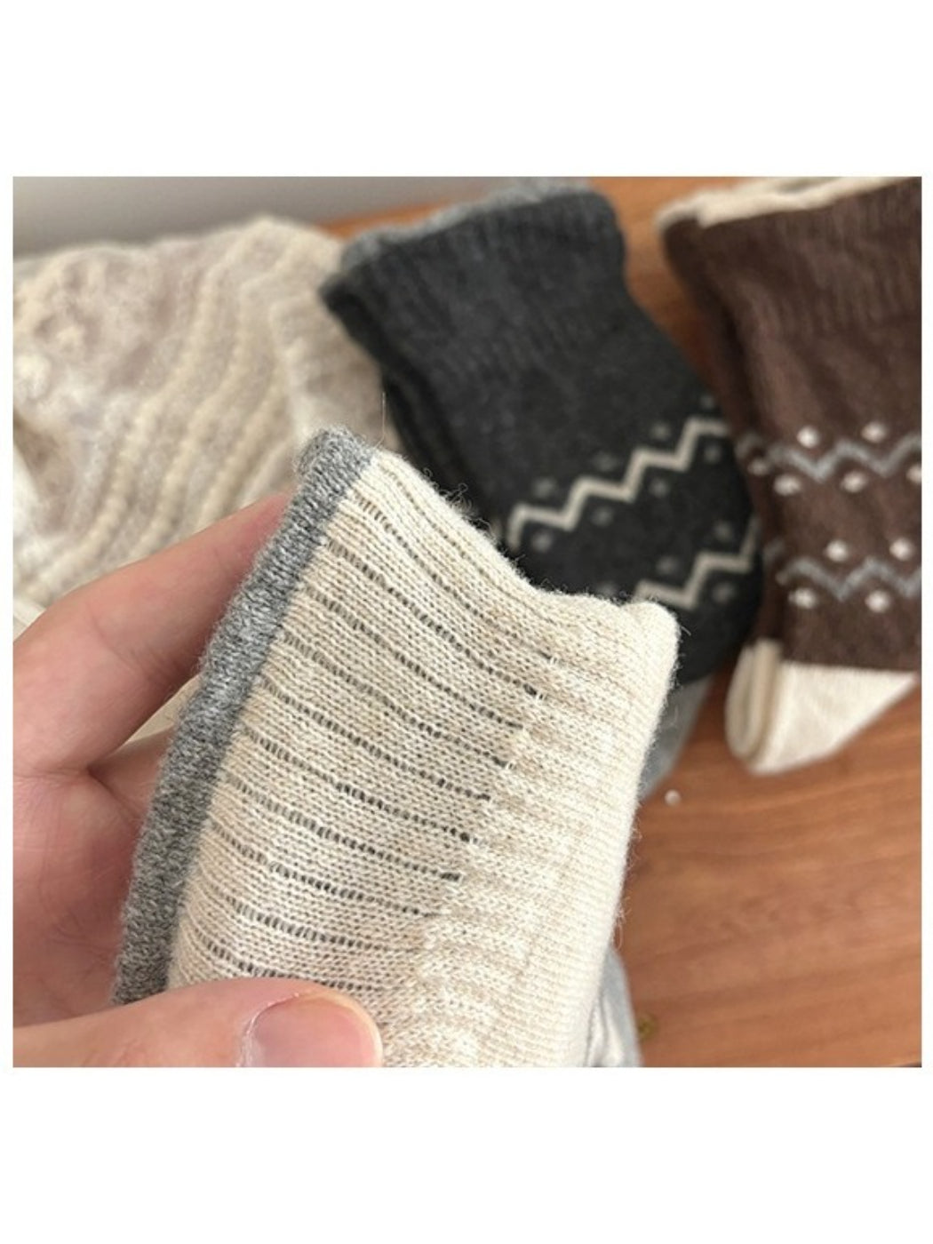 Rufia - Soft Wave Pattern Crew Socks