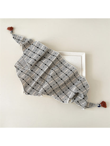 Scarvii - Plaid Pointed-End Triangle Scarf
