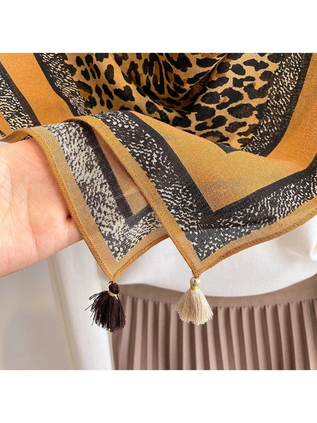 Scarvii - Classic Leopard Print Border Square Scarf