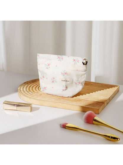 Cosbai - Sweet Floral Handheld Cosmetic Pouch Bag