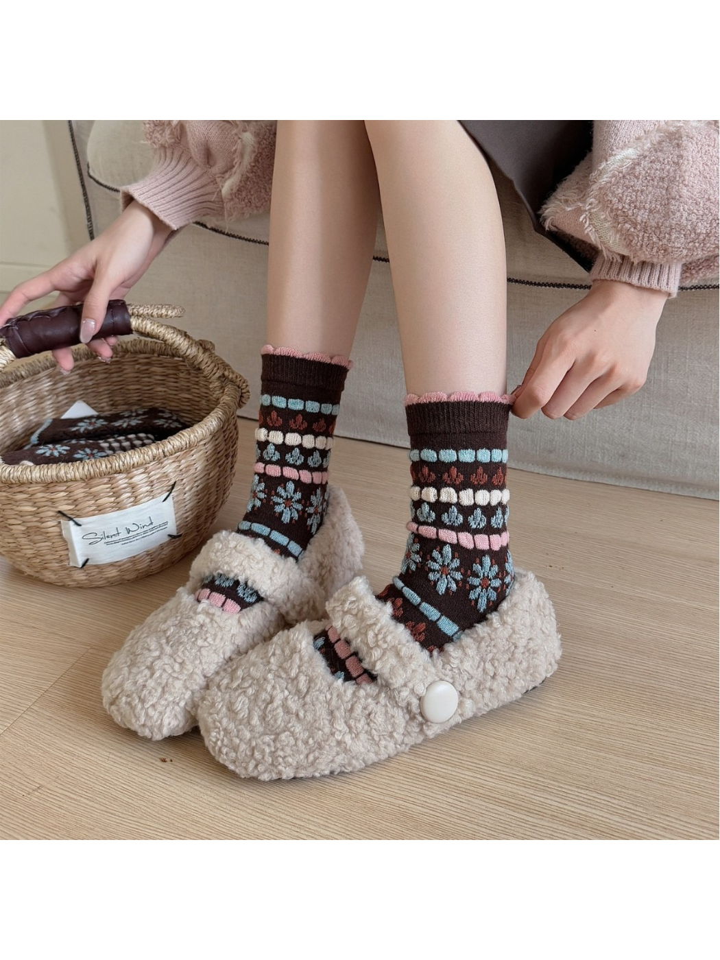 Rufia - Vintage Floral Knit Crew Socks