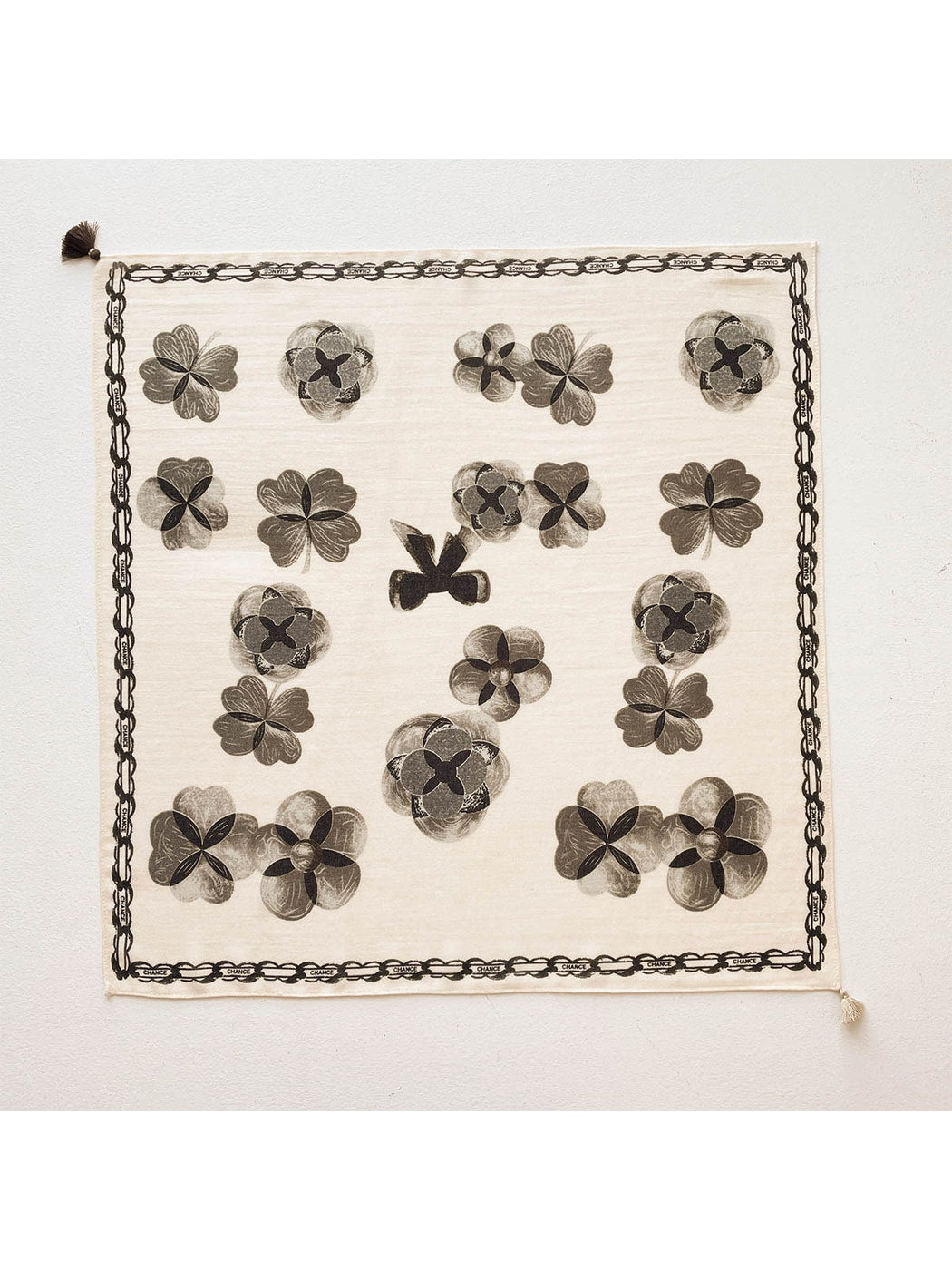 Scarvii - Retro Floral Print Chain Border Square Scarf