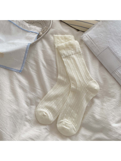 Rufia - White Color Lace Detail Crew Socks