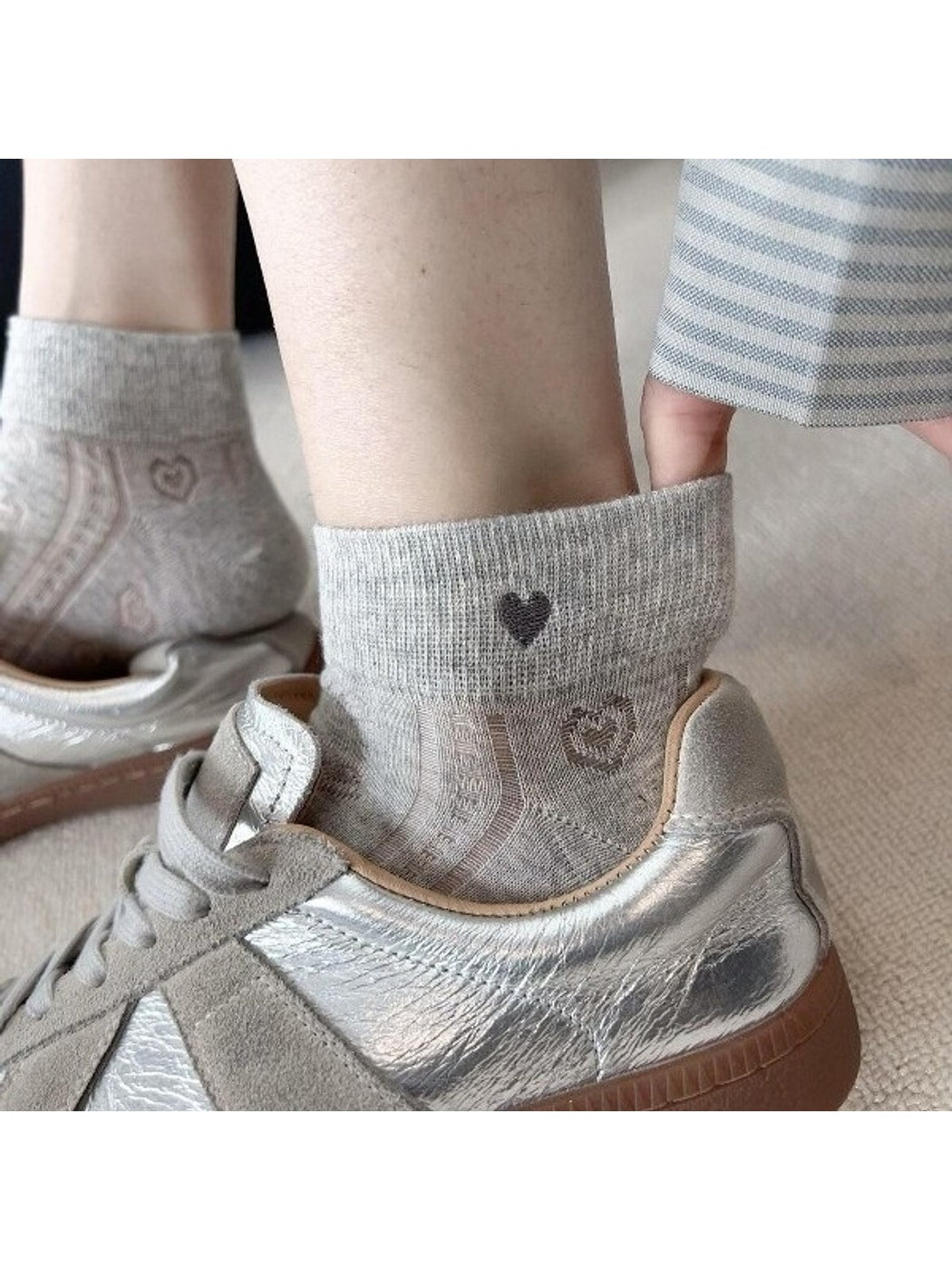 Rufia - Heart Design Openwork Ankle Socks