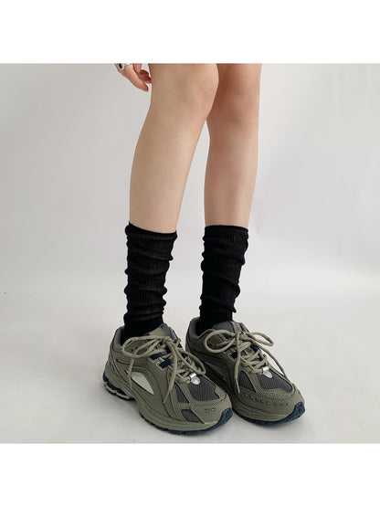 Rufia - Classic Solid Color Mid Calf Socks