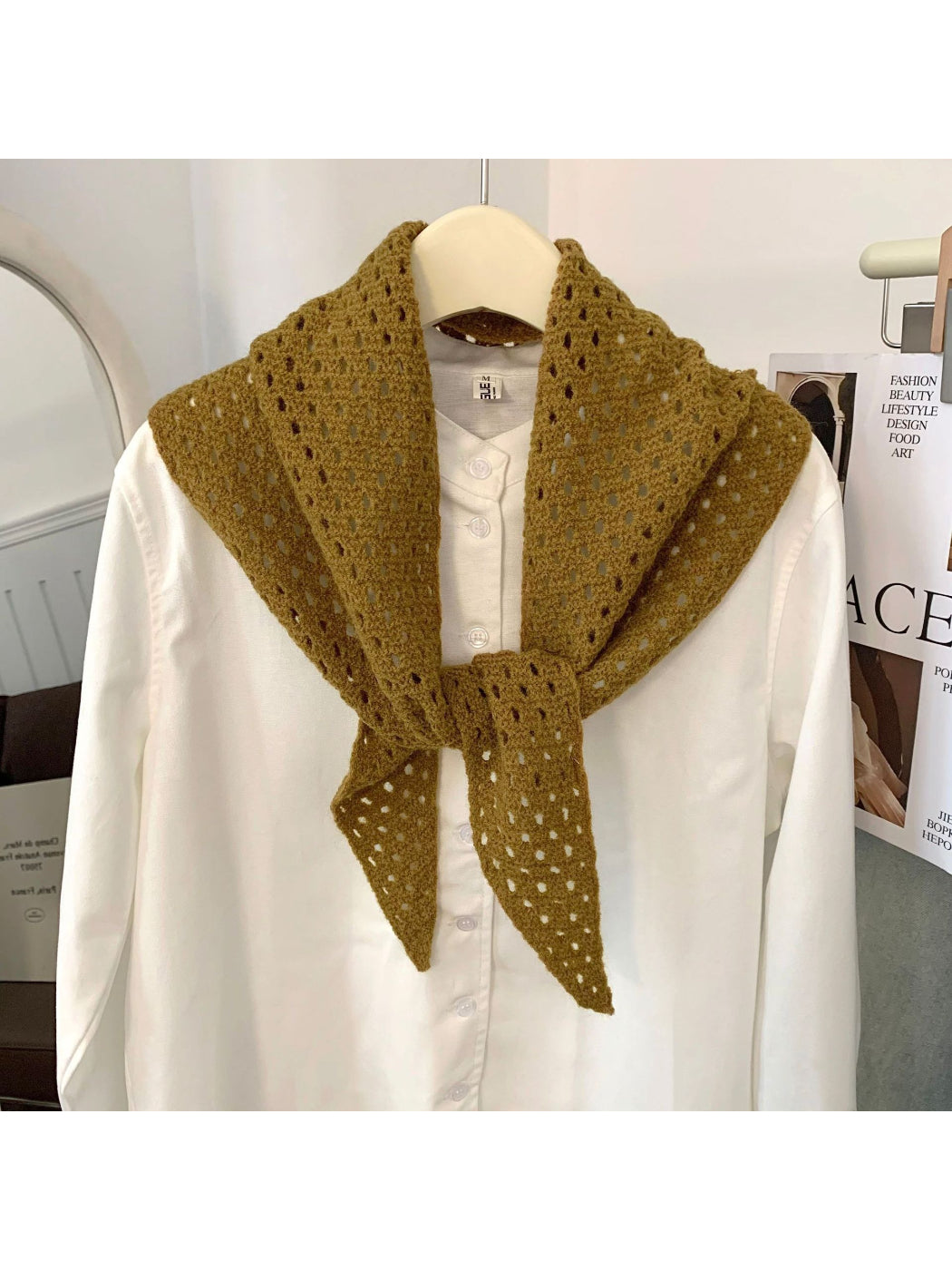 Scarvii - Mesh Knit Triangle Scarf