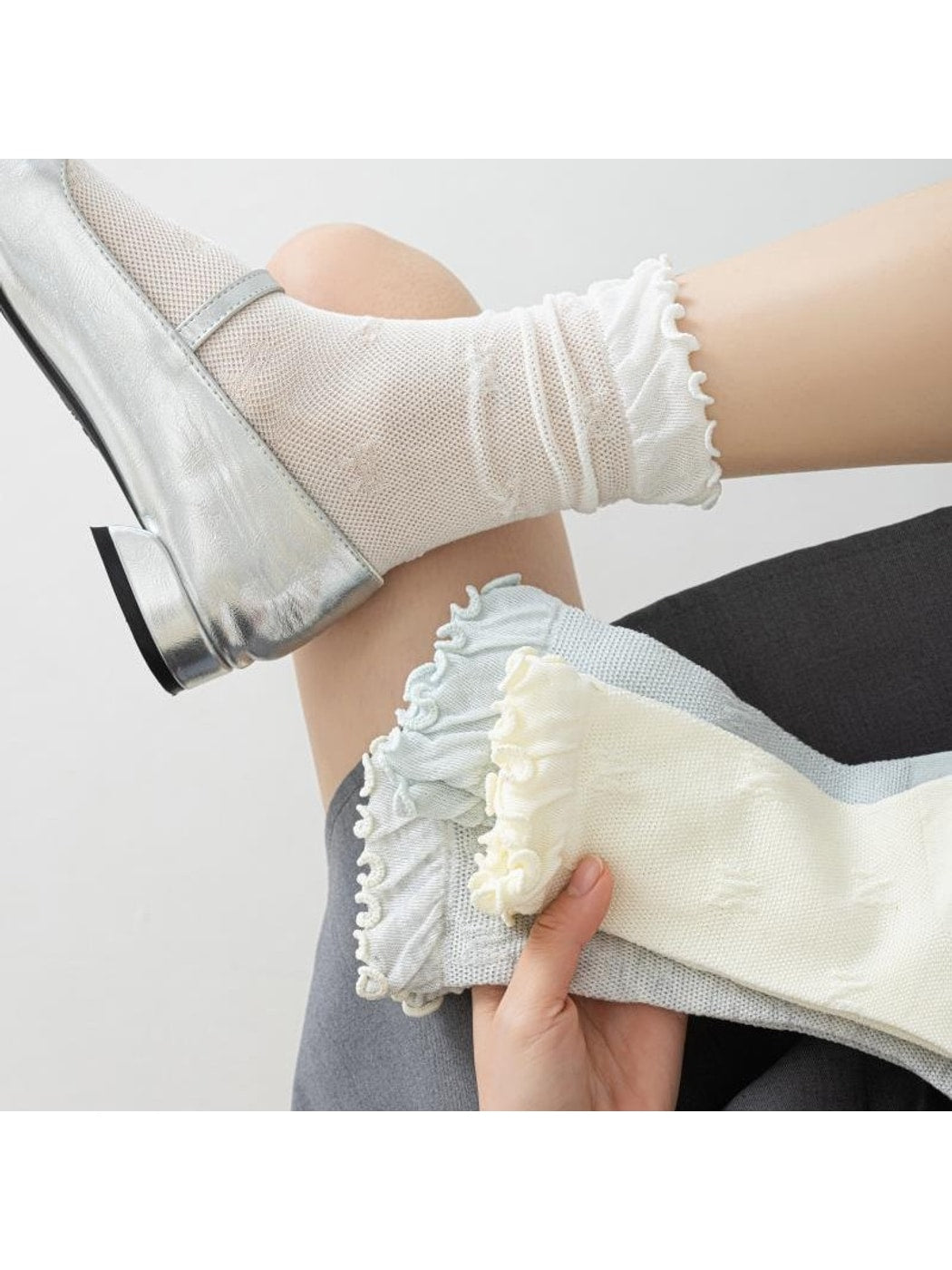 Rufia - Muted Solid Color Ruffle Crew Socks