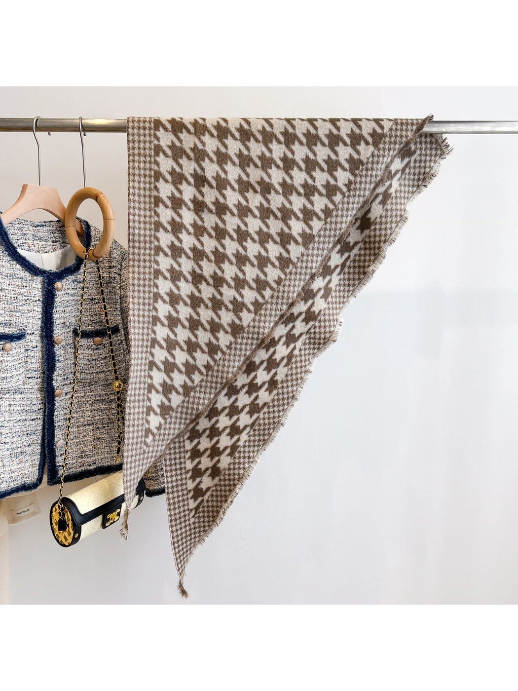 Scarvii - Houndstooth Wrap Scarf