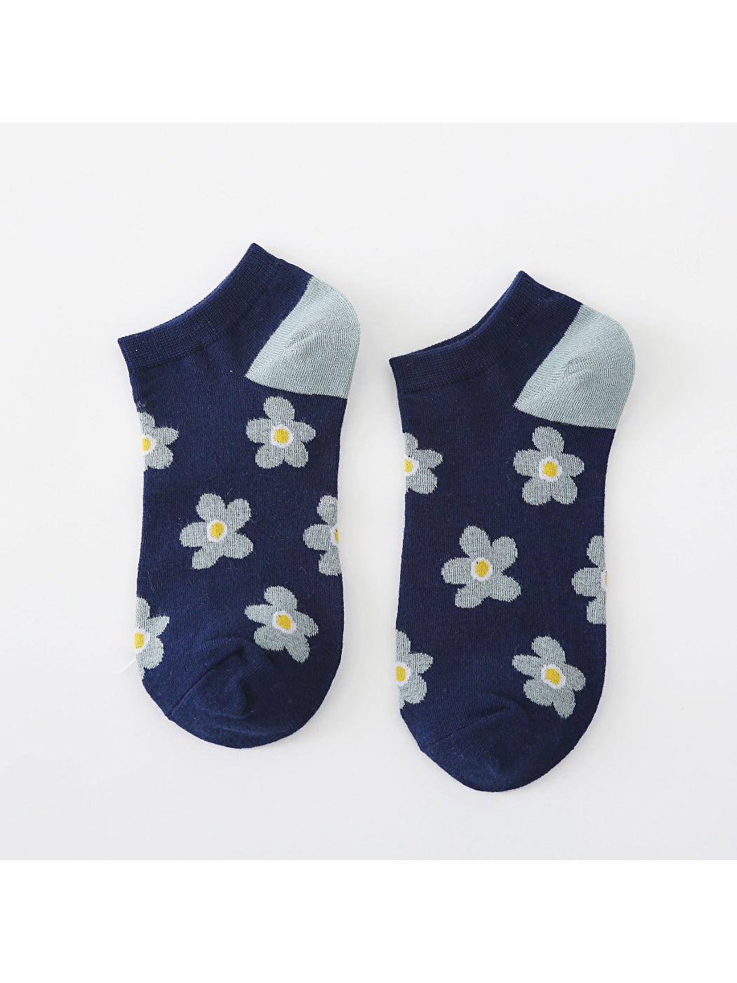 Rufia - Daisy Pattern Ankle Socks product image 3