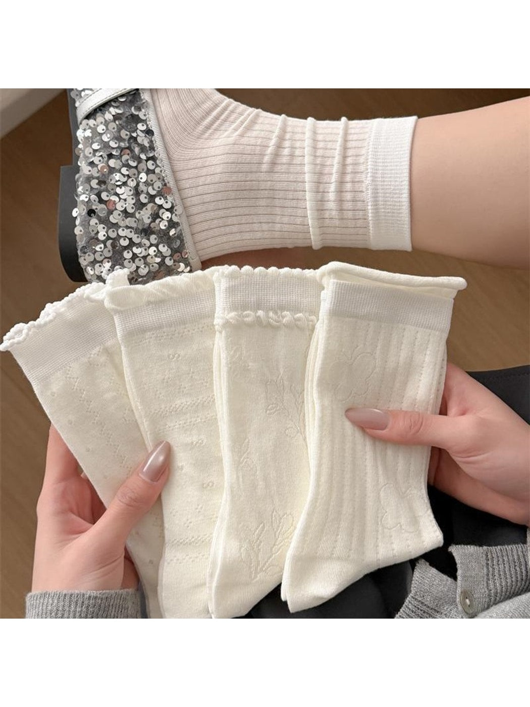Rufia - Classic Ruffle Pattern Crew Socks