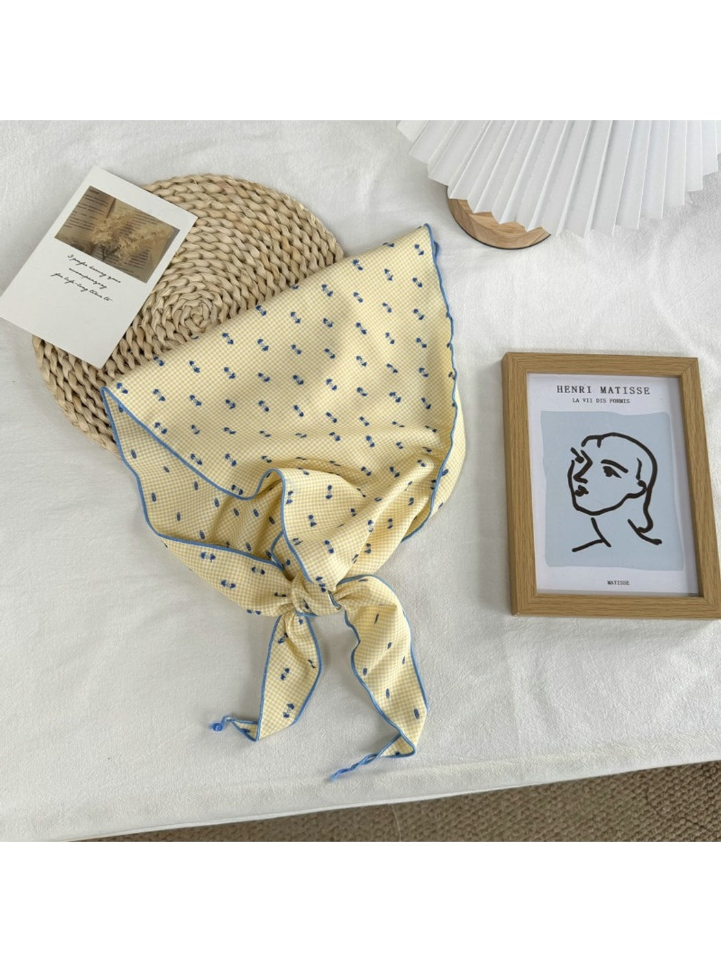 Scarvii - Retro Dot Trim Triangle Bandana