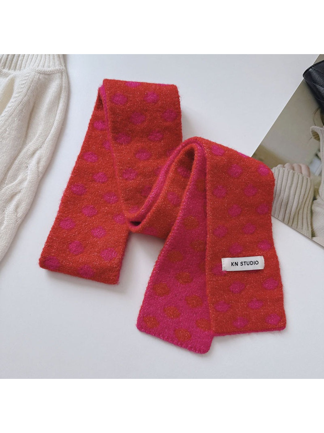 Scarvii - Reversible Soft Dot Scarf