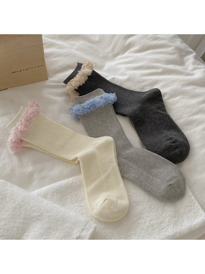 Rufia - Cute Plush Lace Trim Mid-Calf Socks