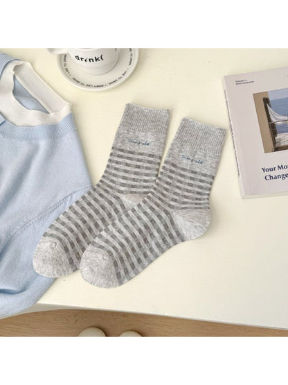 Rufia - Micro Dot Contrast Cuff Ankle Socks product image 6