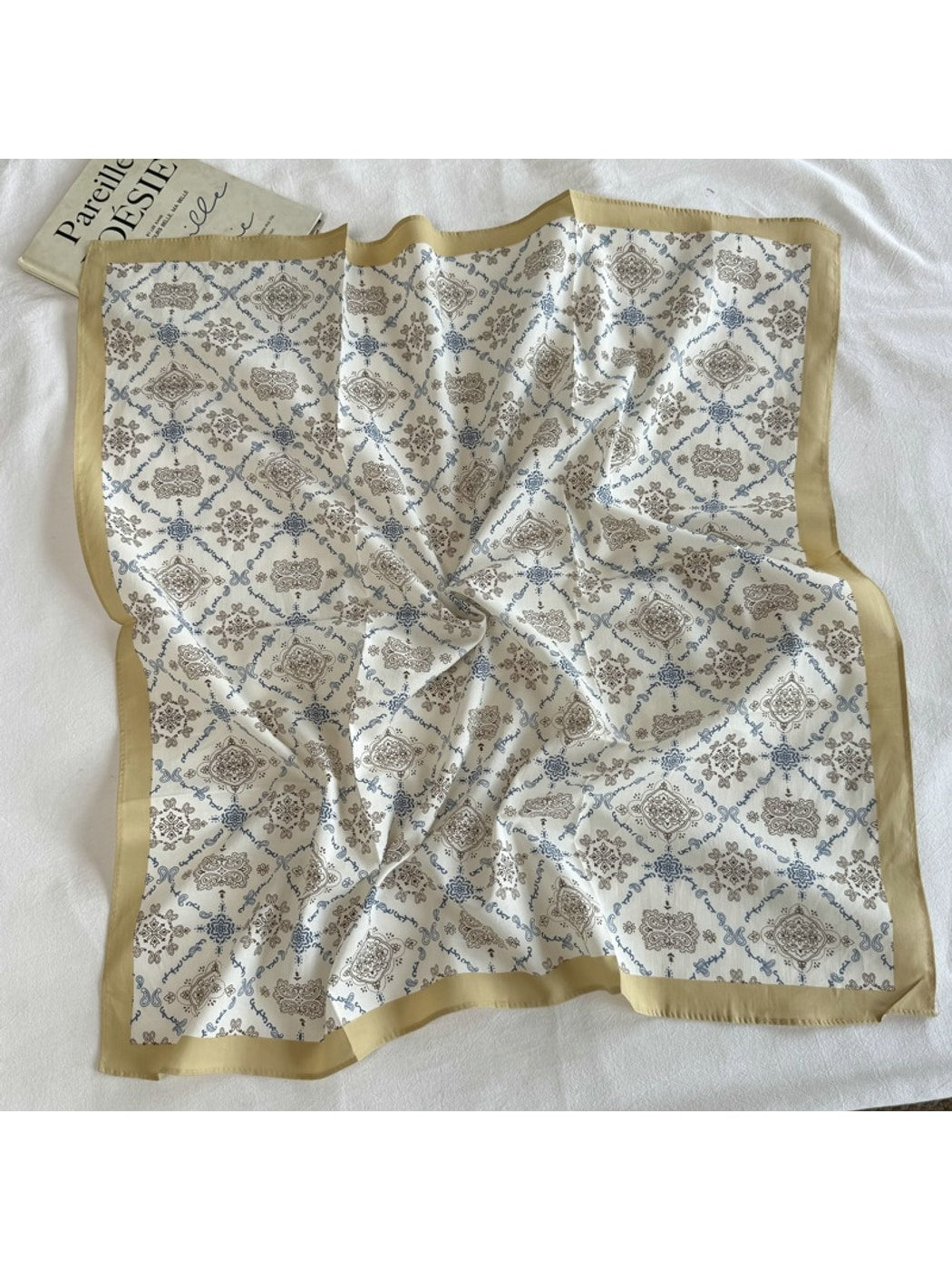 Scarvii - Floral Print Patterned Everyday Square Scarf