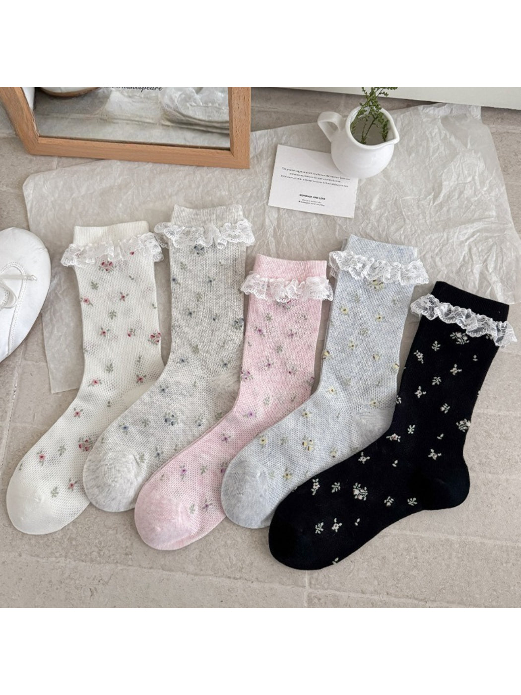 Rufia - Vintage Ditsy Floral Lace Crew Socks product image 1