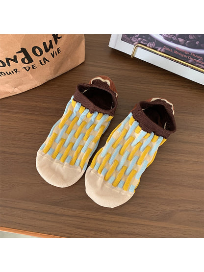 Rufia - Vibrant Abstract Pattern Low Ankle Socks