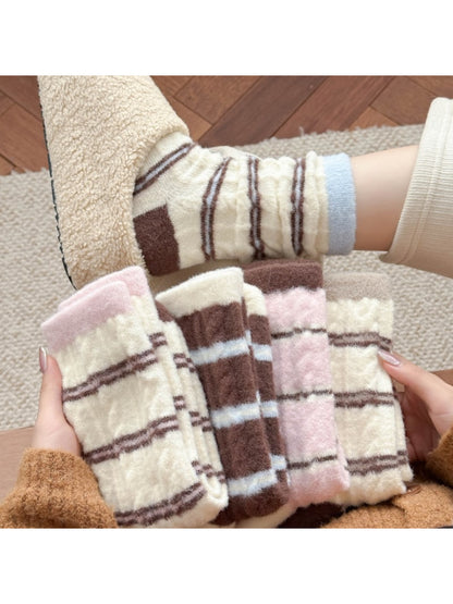 Rufia – Cozy Striped Crew Socks
