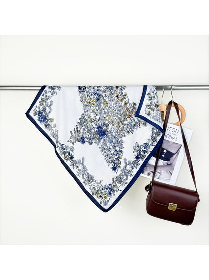 Scarvii - Retro Floral Star Print Square Scarf