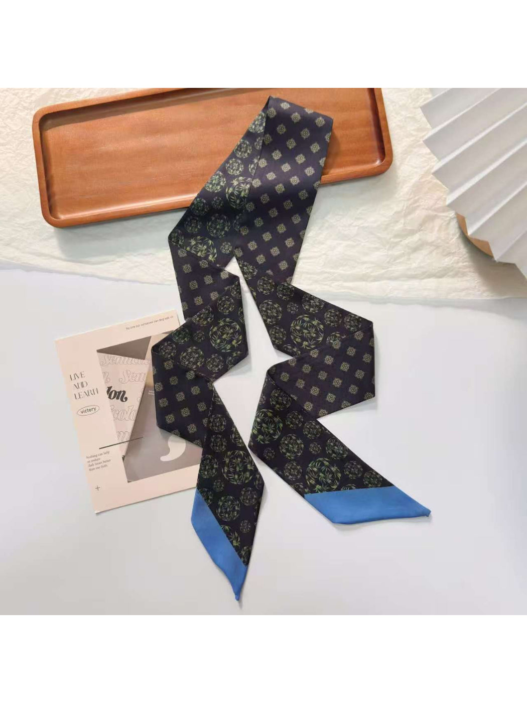 Scarvii Bold Contrast Pattern Skinny Scarf
