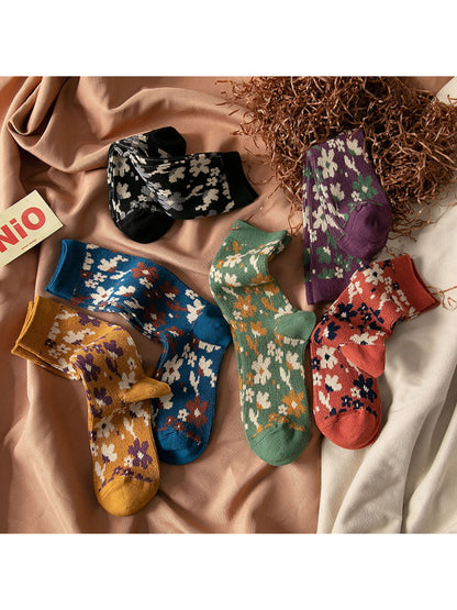 Rufia - Retro Wildflower Pattern Crew Socks