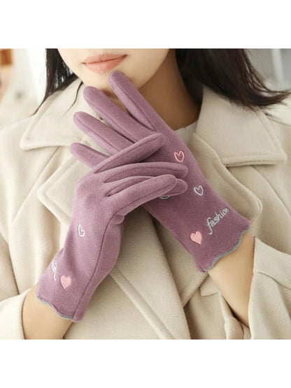Gloving - Embroidered Heart Soft Knit Gloves