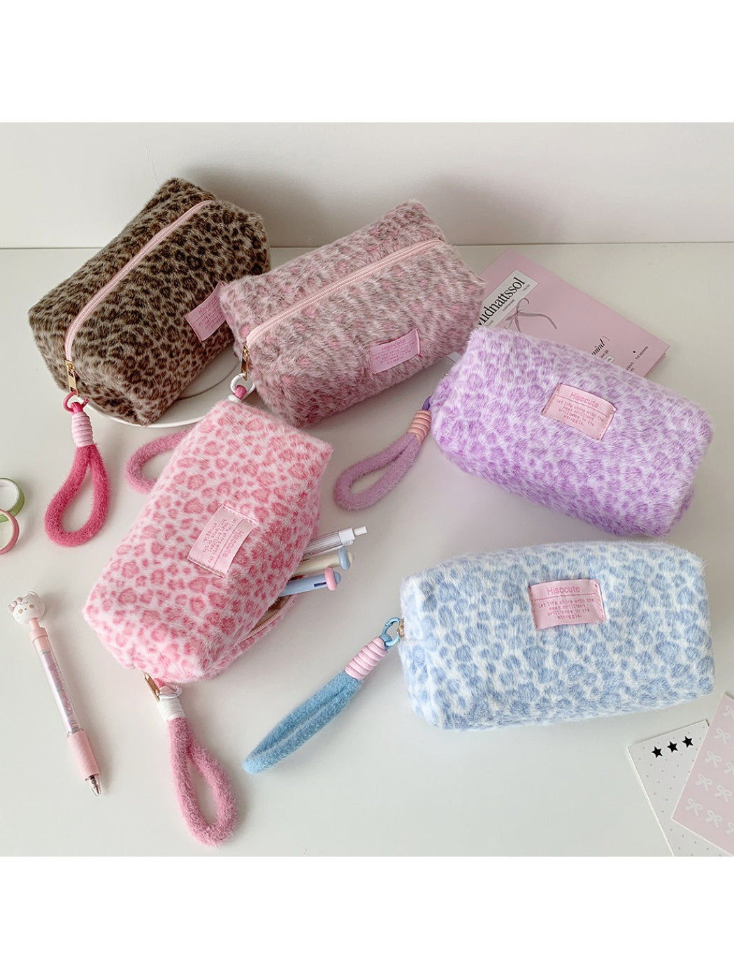 Cosbai - Plush Leopard Print Cosmetic Storage Bag