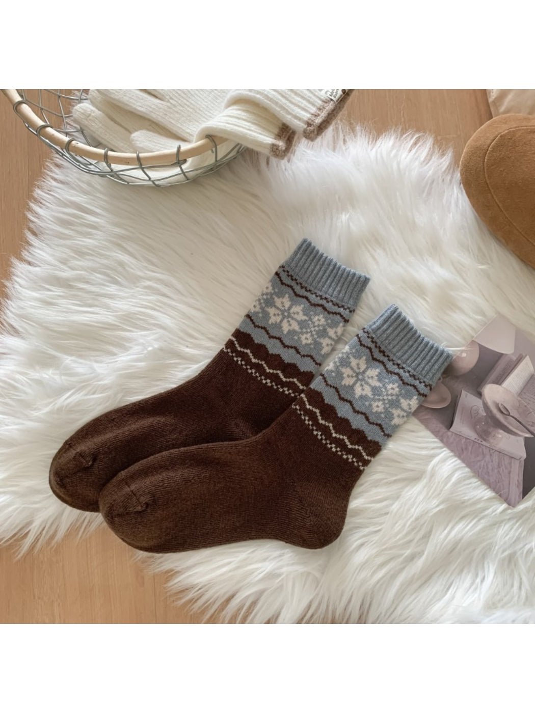 Rufia - Nordic Snowflake Crew Socks
