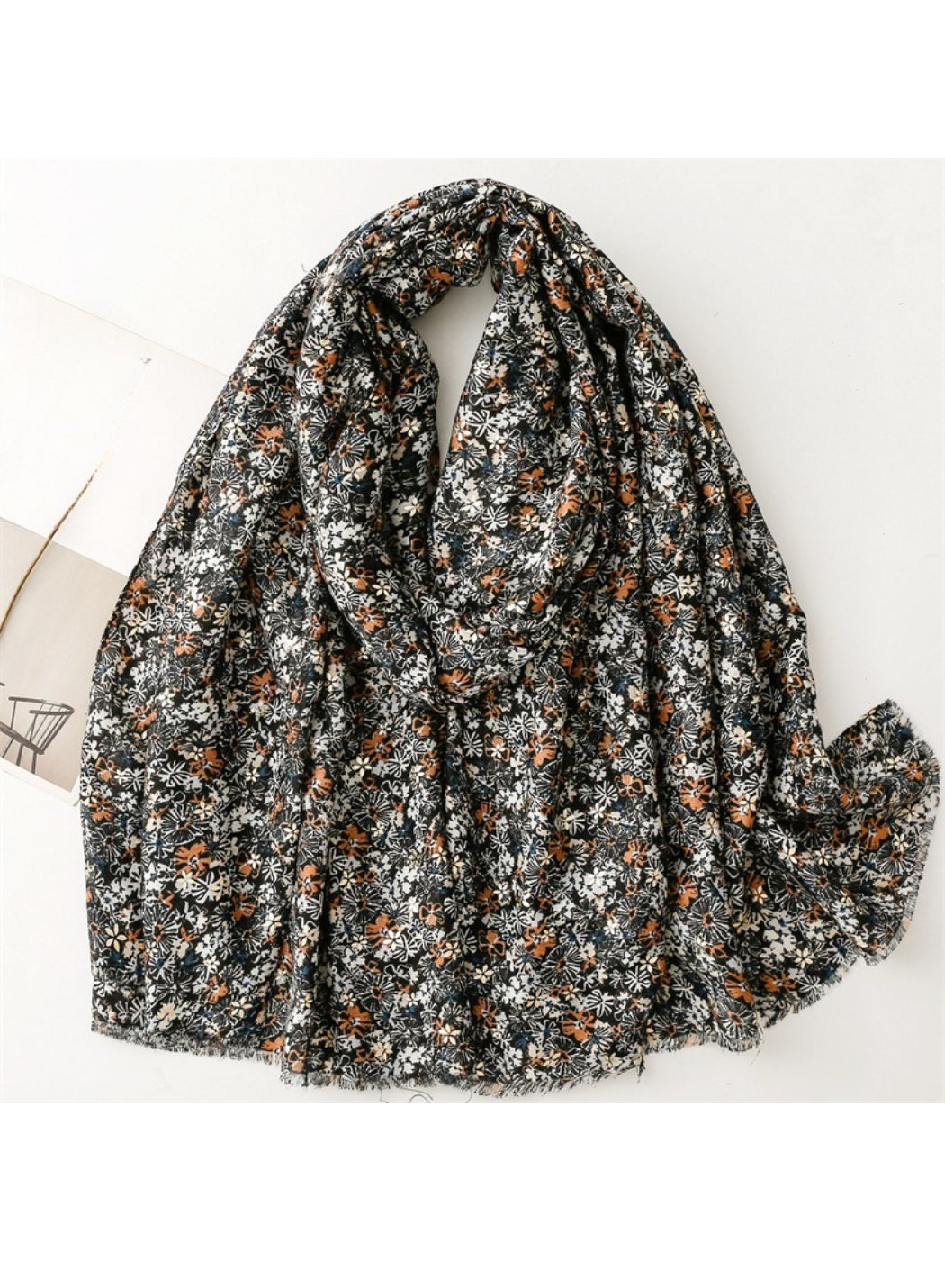 Scarvii - Ditsy Floral Print Scarf