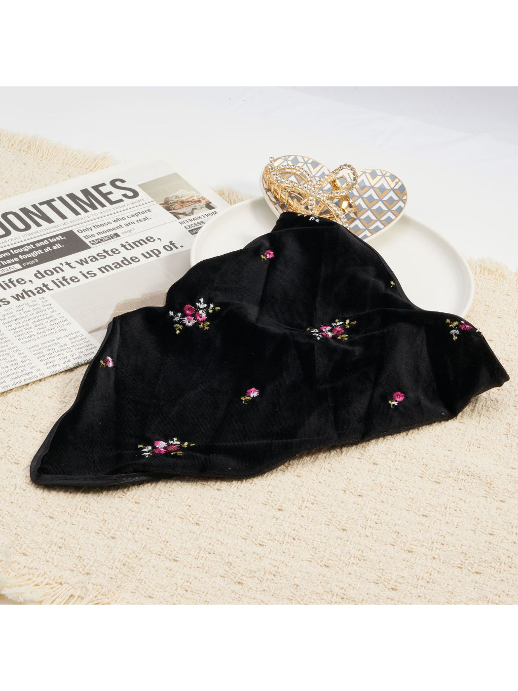 Scarvii - Ditsy Floral Velvet Bandana Headband