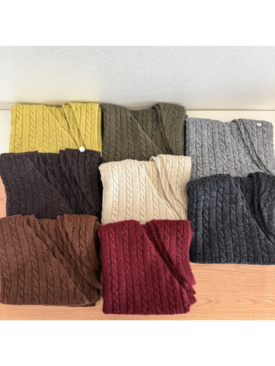 Scarvii - Raised Cable-Knit Triangle Scarf