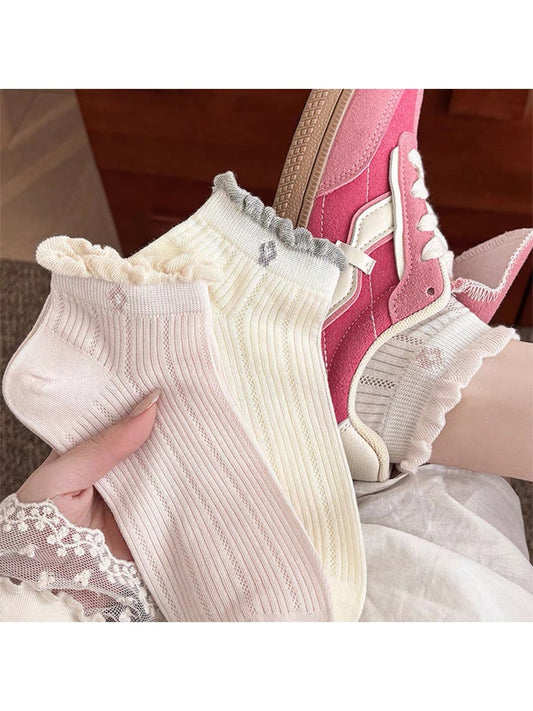 Rufia - Ruffle Trim Solid Color Ankle Socks