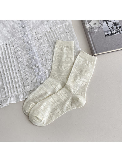 Rufia - Gentle Muted Geometric Openwork Crew Socks