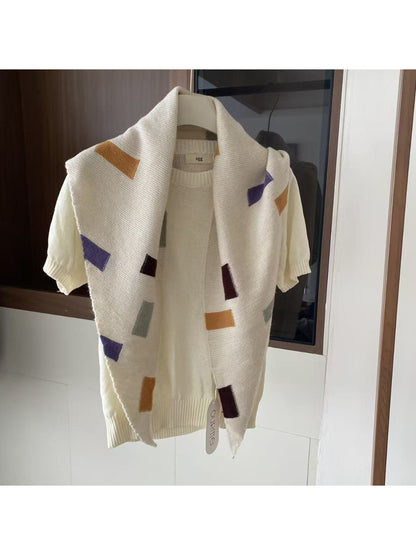 Scarvii - Geometric Block Triangle Knit Scarf