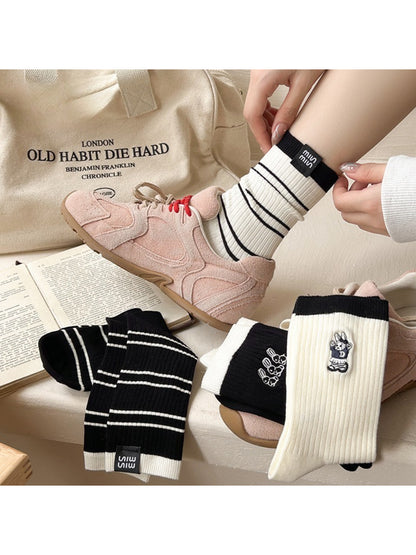 Rufia - Ribbed Cartoon Patch Contrast Cuff Crew Socks product image 1
