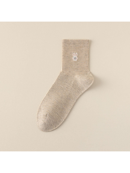 Rabbit crew sock with ribbed cuff and shaped heel
