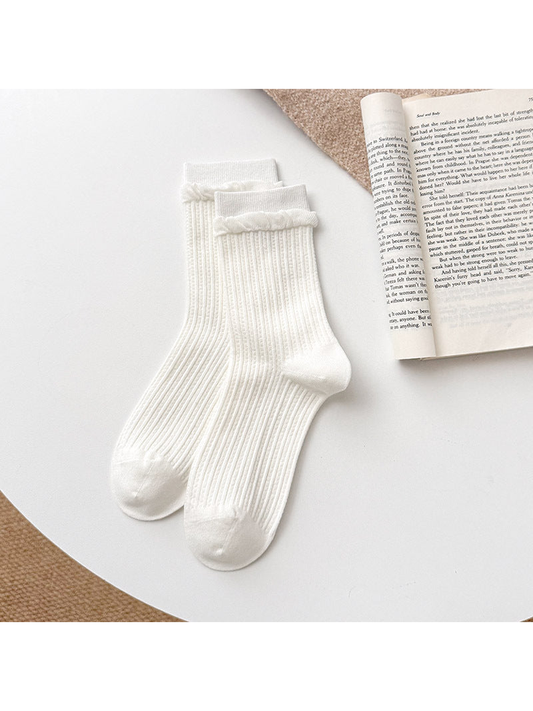 White Bubble Trim socks with vertical ribbing and raised wavy trim below straight cuffs.