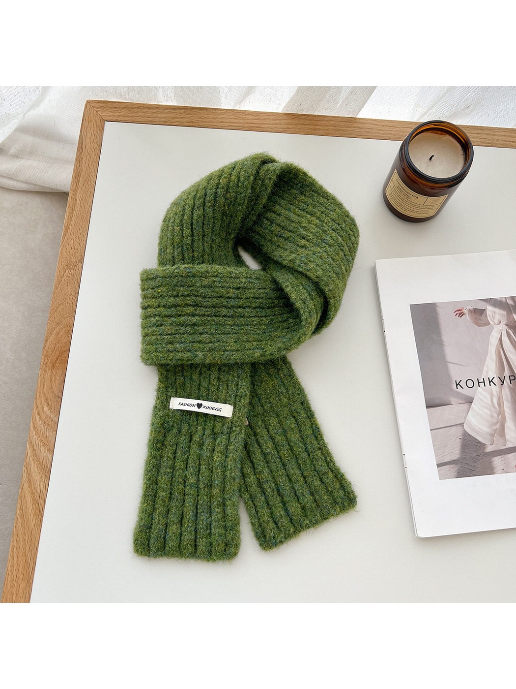 Green fuzzy ribbed scarf with straight finished ends