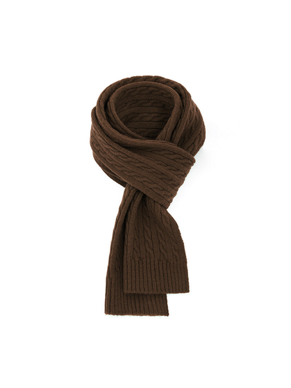 Coffee brown cable-knit scarf with ribbed ends