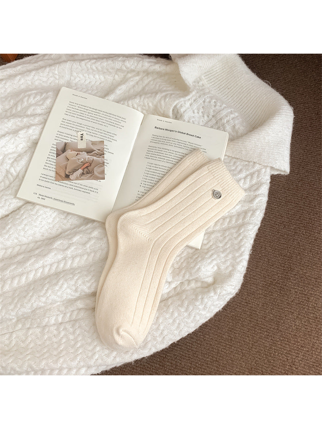 Ivory ribbed crew socks with round cuff charm