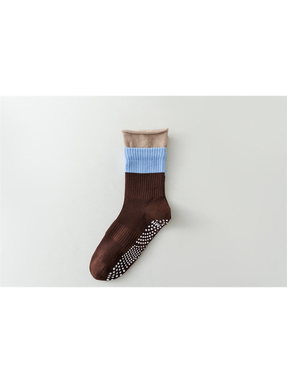 Coffee brown color-blocked crew sock with blue band and beige rolled edge