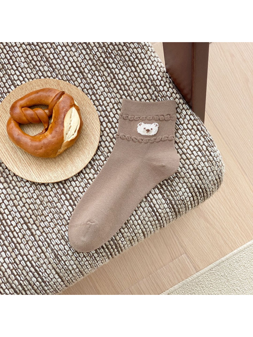 Brown ankle sock with bear-face applique and raised trim